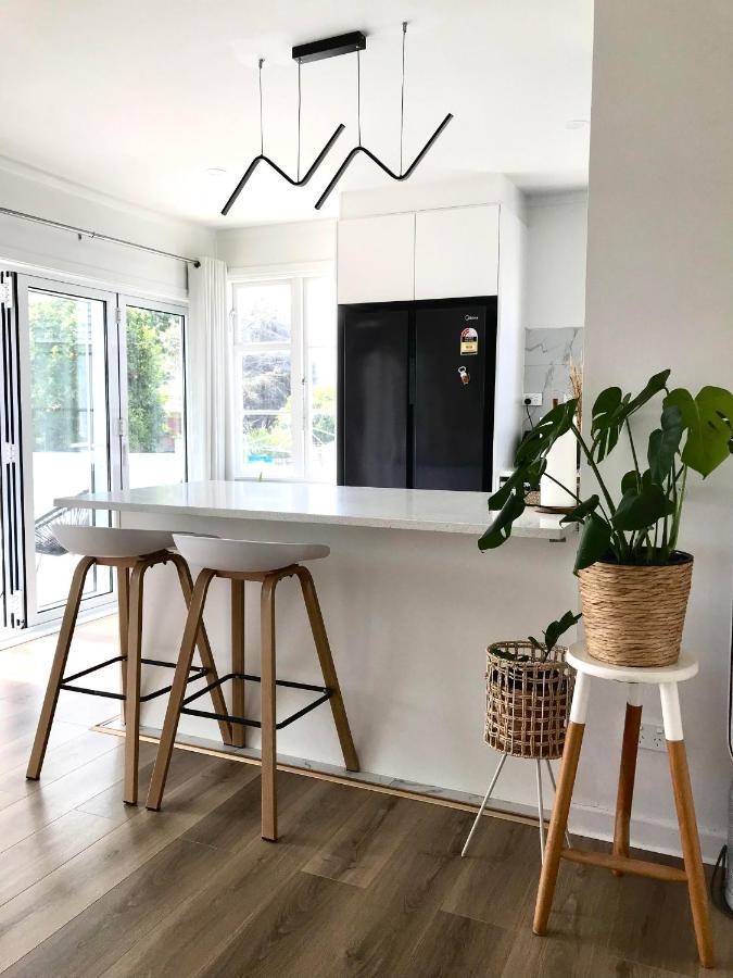 Bright & Comfy Stay In Newly Renovated Home With Parking Окленд Екстер'єр фото